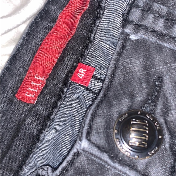 Jeans - Picture 2 of 4